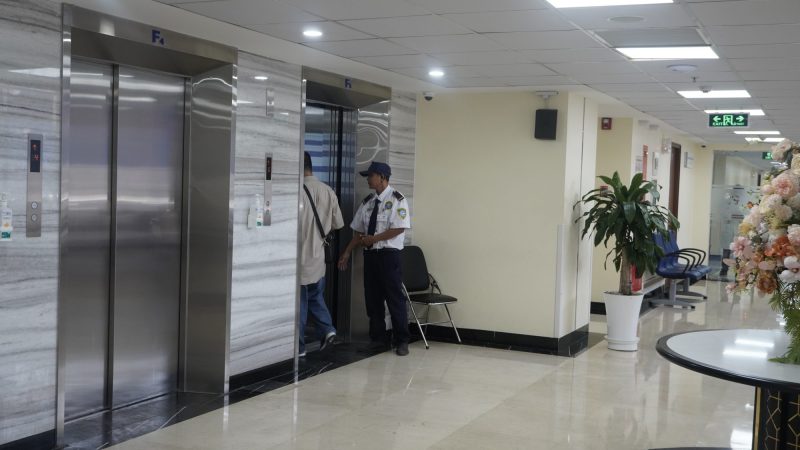 bảo vệ tại bệnh viện quốc tế