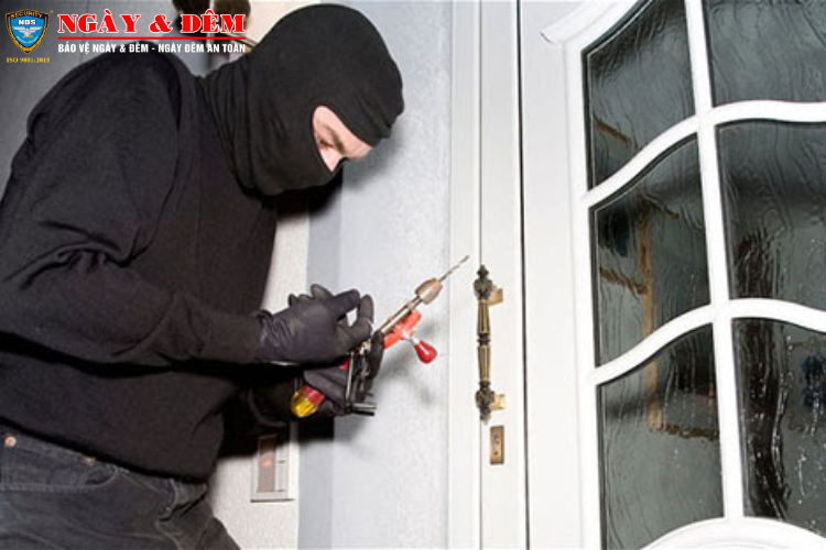 Vì sao nên triển khai phương án bảo vệ kho hàng