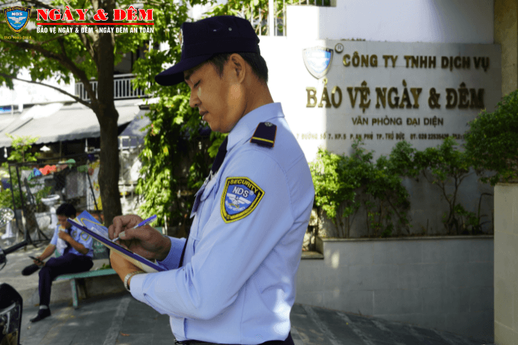 phương án bảo vệ trường học