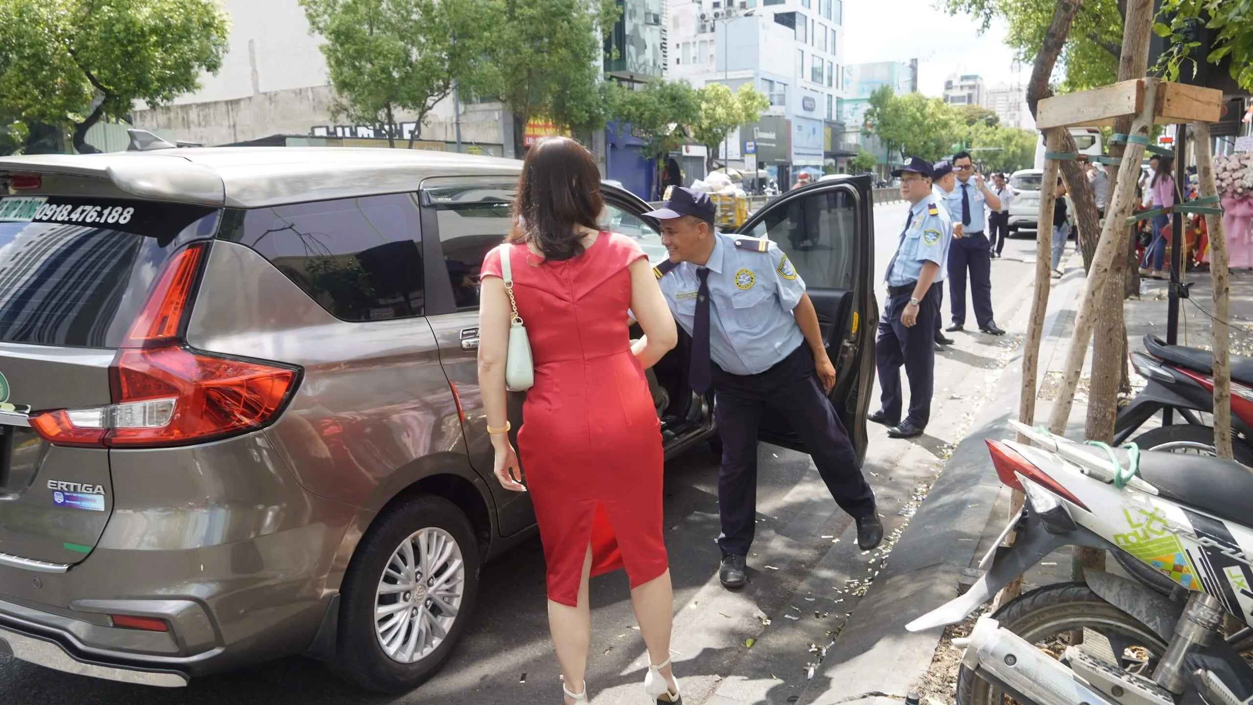 Yêu Cầu Đối Với Dịch Vụ Bảo Vệ Ngân Hàng Uy Tín