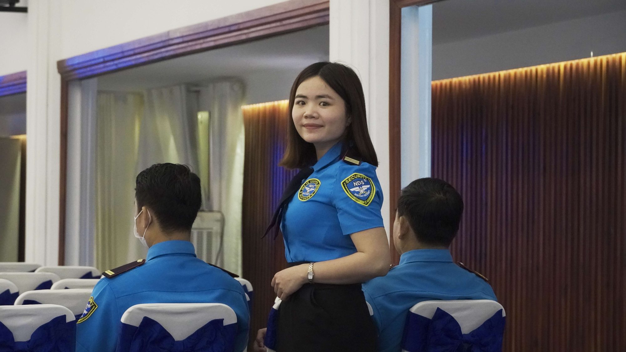 Nữ bảo vệ (5)