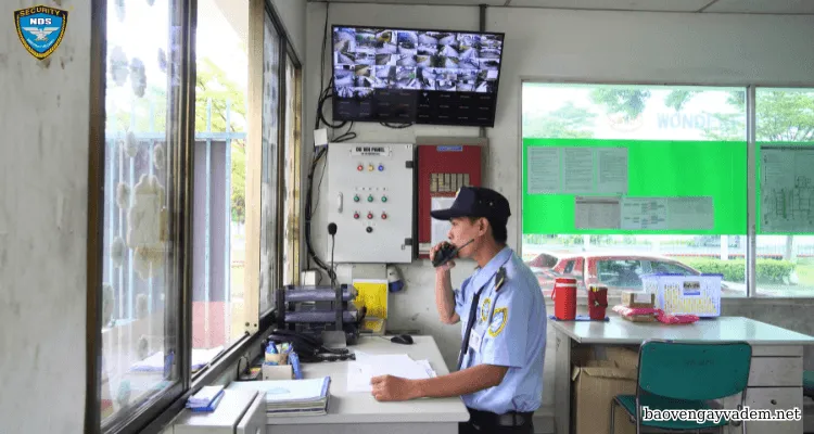 Dịch vụ bảo vệ giữ xe