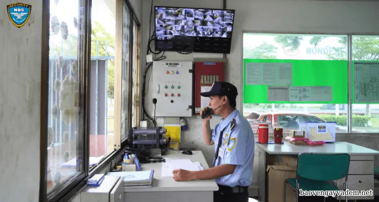 bảo vệ làm những công việc gì