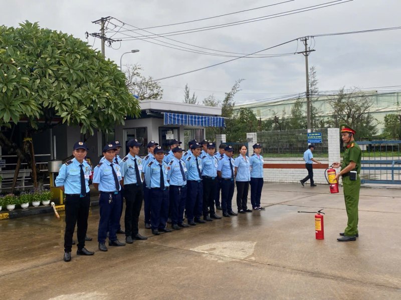 tuyển bảo vệ ca đêm Thủ Đức
