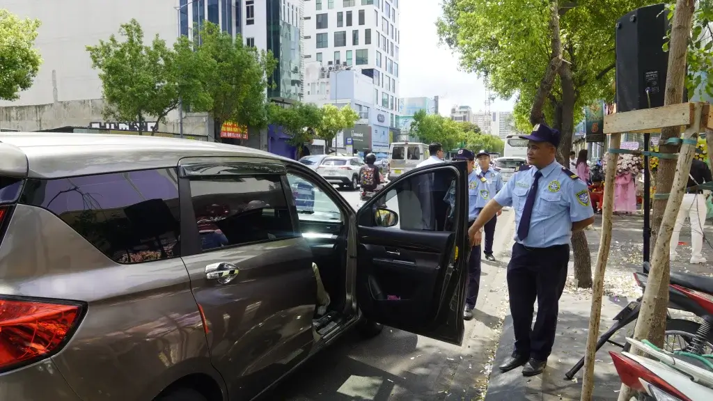 Bảo vệ ngân hàng tại TPHCM